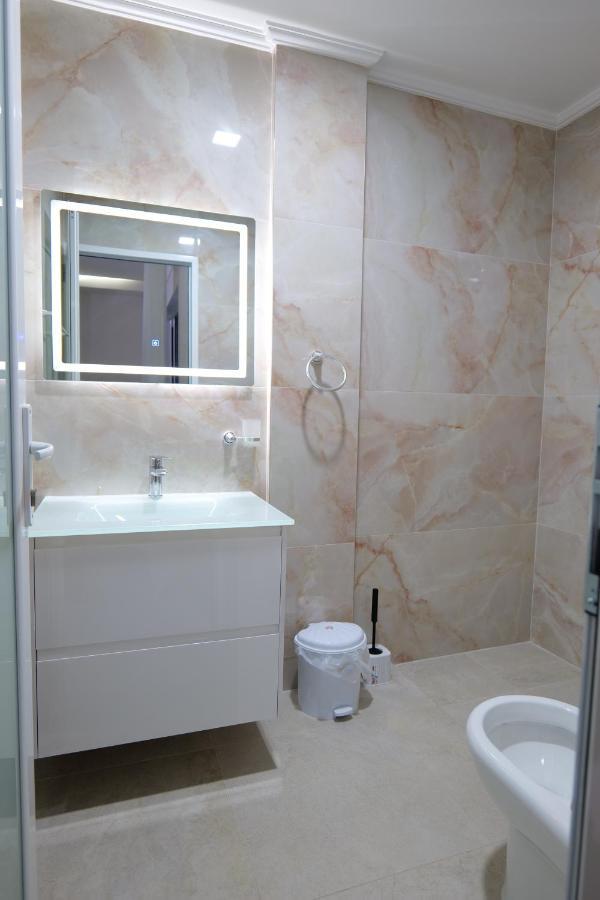 Vila Kleopatra Sarandë Esterno foto