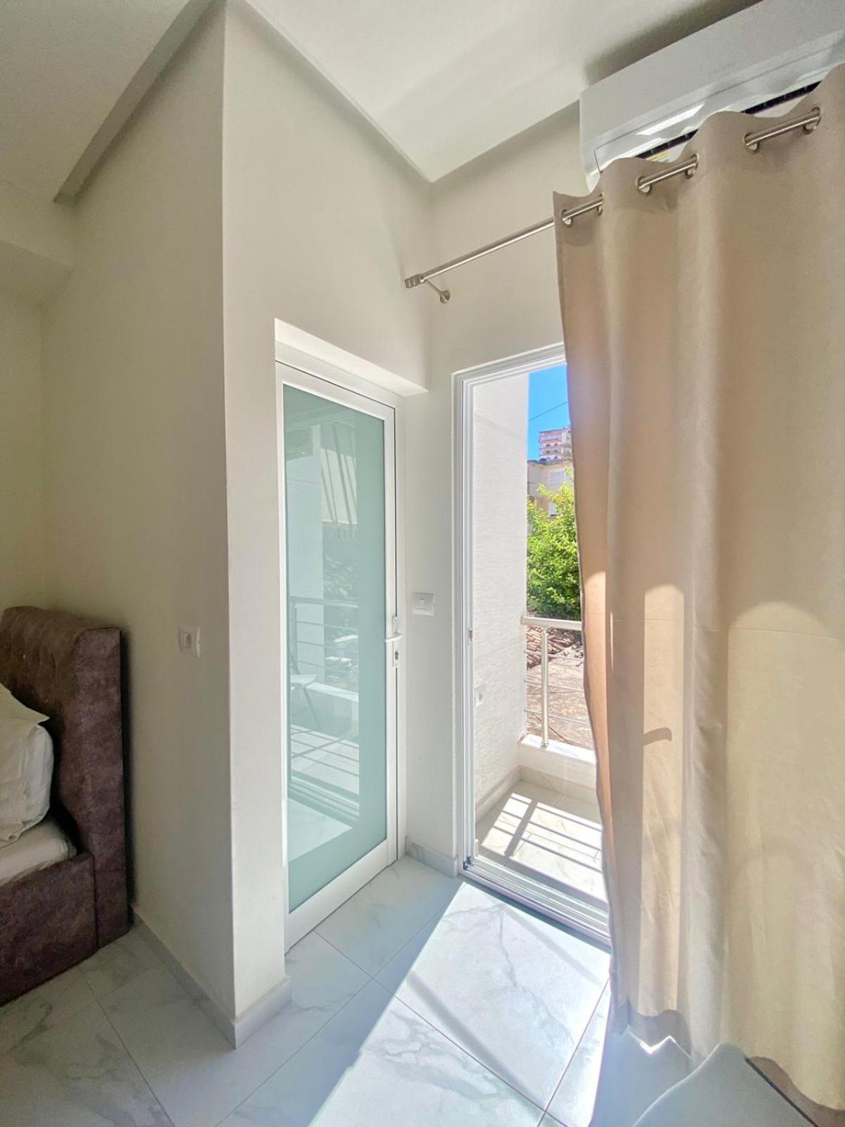 Vila Kleopatra Sarandë Esterno foto