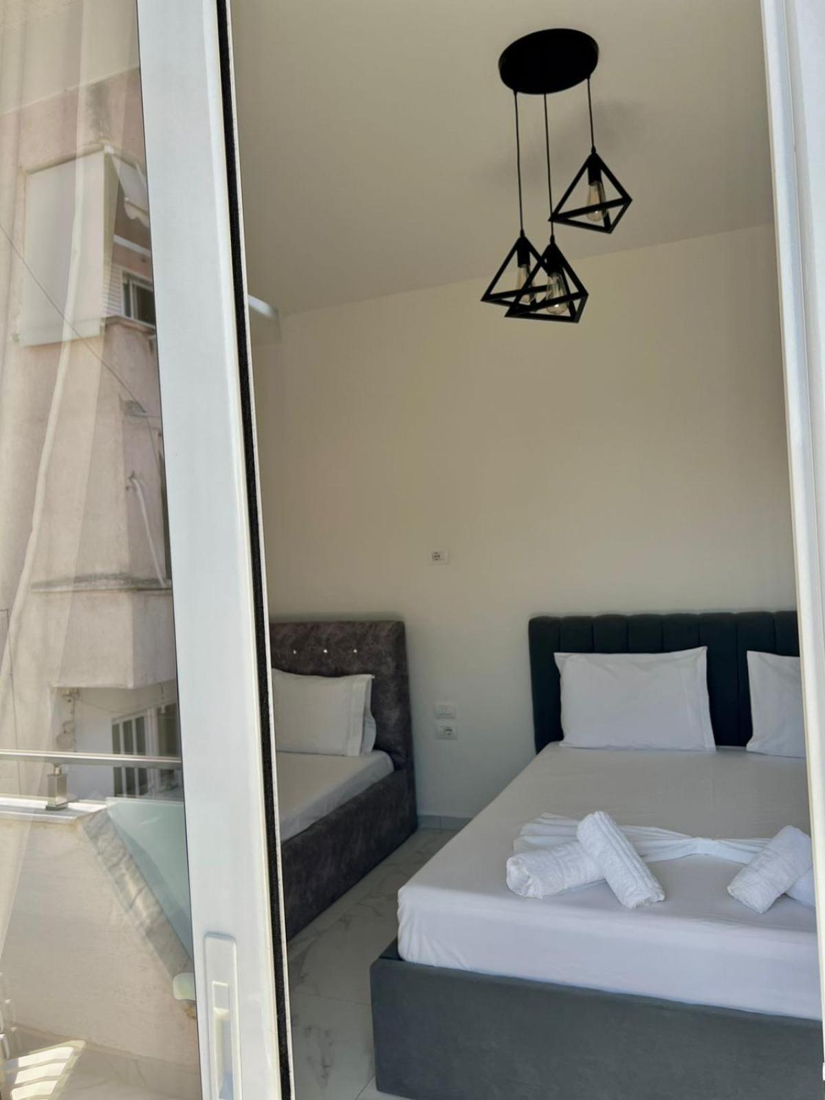 Vila Kleopatra Sarandë Esterno foto